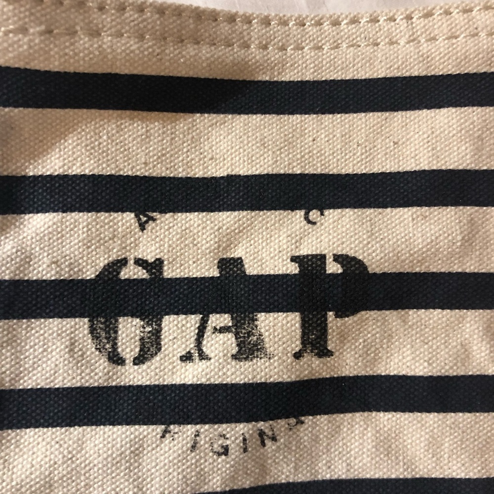 Gap Canvas Tote - Picture 2 of 6